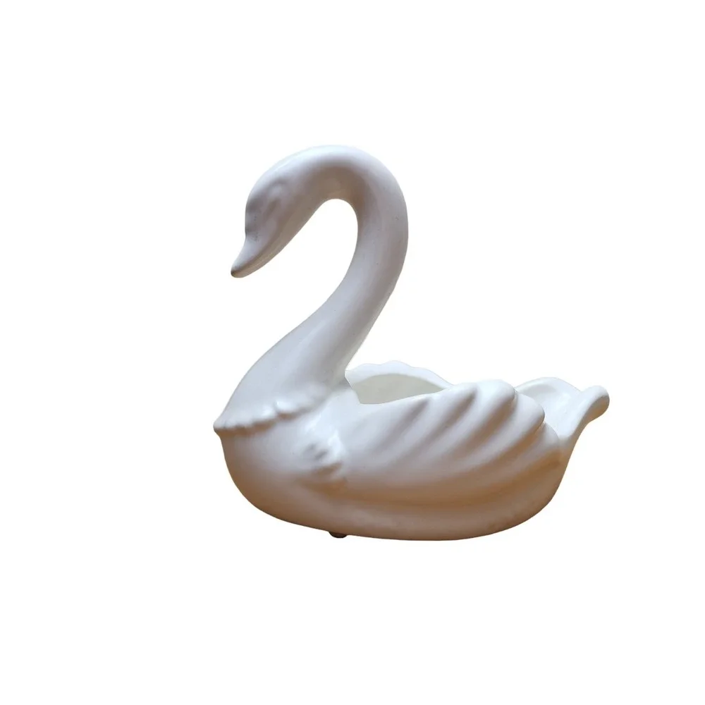 Vintage Hull Matte White Swan Pottery 815 USA Candy Nut Trinket Dish Planter